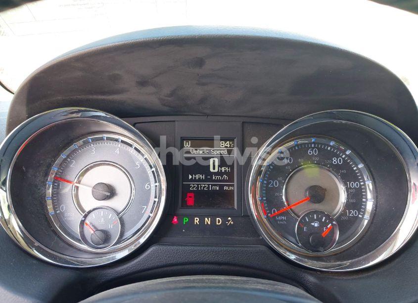 Photo 7 of 2016 Chrysler Town & COUNTRY LIMITED (VIN 2C4RC1JG4GR189817)