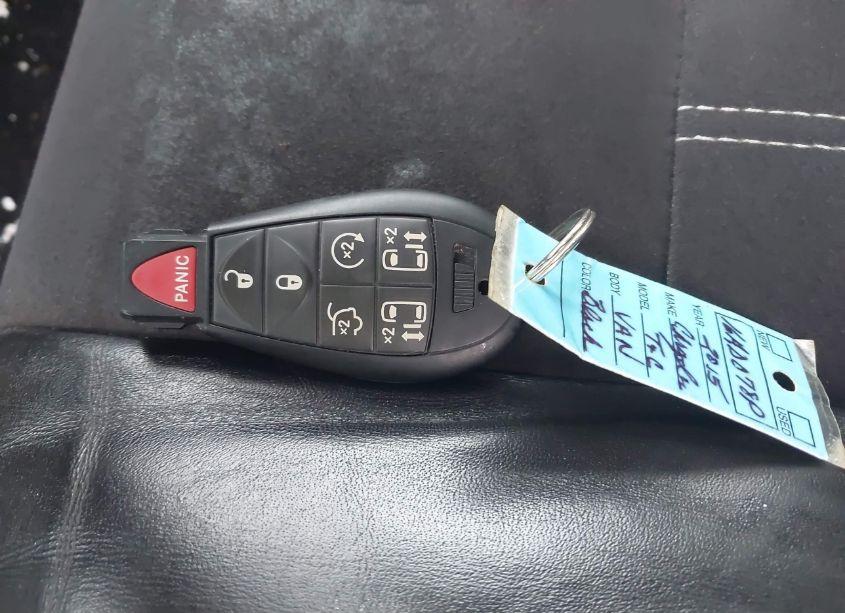 Photo 11 of 2015 Chrysler Town & COUNTRY LIMITED (VIN 2C4RC1JG6FR714987)