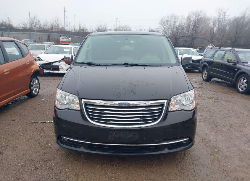 Photo 12 of 2015 Chrysler Town & COUNTRY LIMITED (VIN 2C4RC1JG6FR714987)