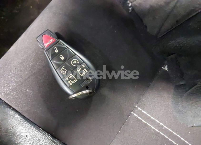 Photo 11 of 2016 Chrysler Town & COUNTRY LIMITED (VIN 2C4RC1JG7GR254241)