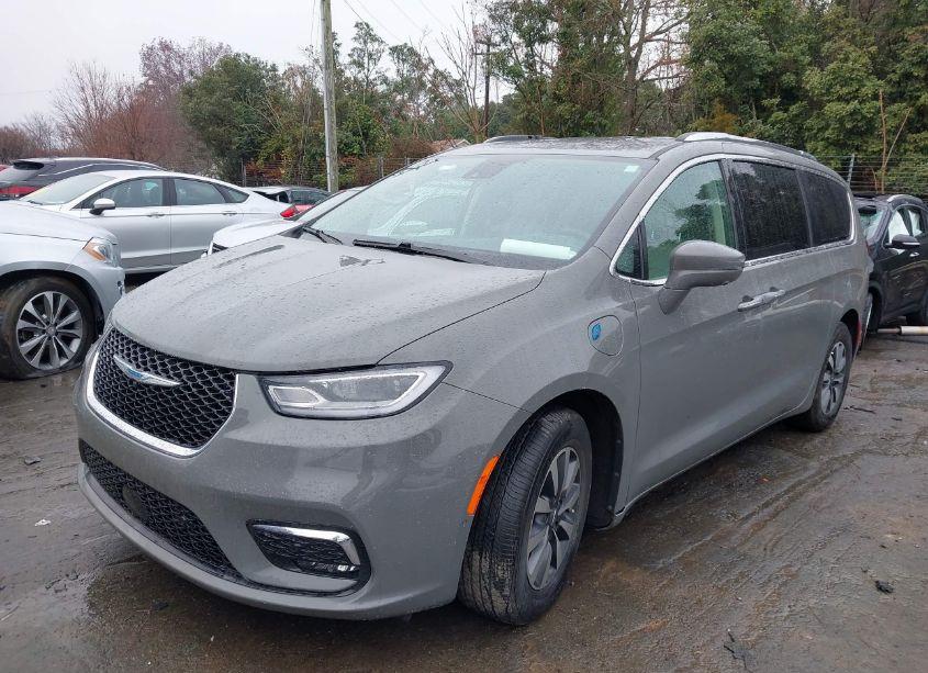 Photo 2 of 2021 Chrysler Pacifica HYBRID TOURING L (VIN 2C4RC1L70MR562554)