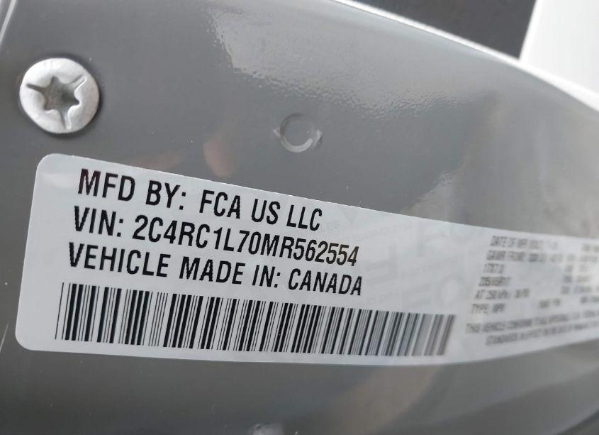 Photo 9 of 2021 Chrysler Pacifica HYBRID TOURING L (VIN 2C4RC1L70MR562554)