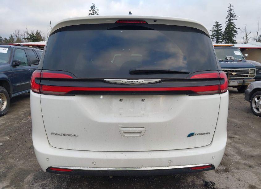 Photo 16 of 2023 Chrysler Pacifica HYBRID TOURING L (VIN 2C4RC1L70PR614219)