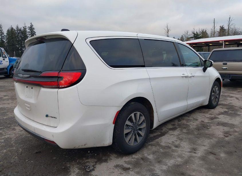 Photo 4 of 2023 Chrysler Pacifica HYBRID TOURING L (VIN 2C4RC1L70PR614219)