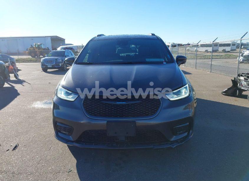 Photo 13 of 2021 Chrysler Pacifica HYBRID TOURING L (VIN 2C4RC1L71MR550610)