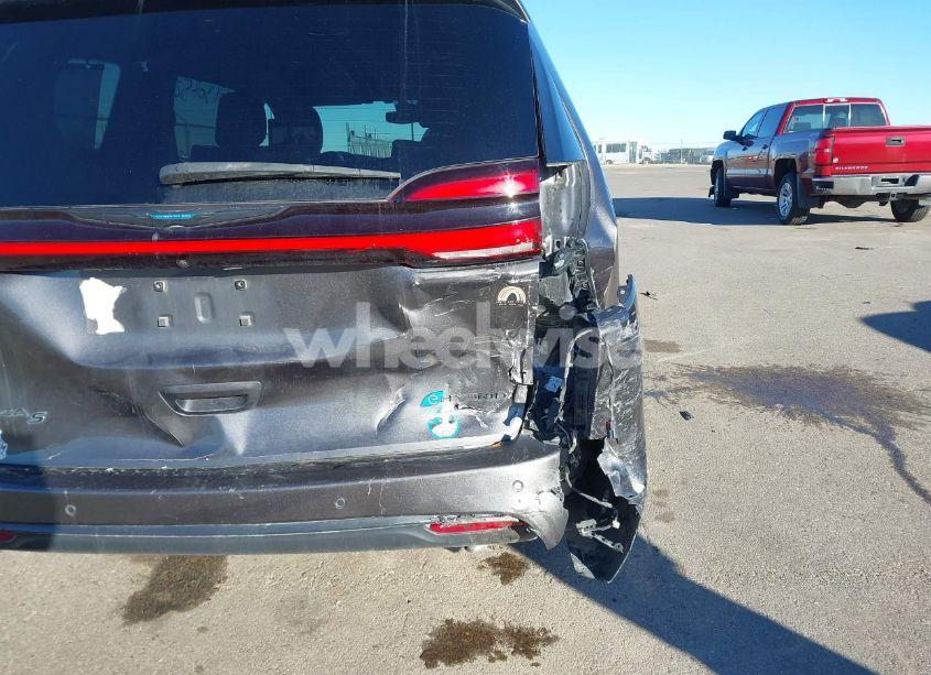 Photo 6 of 2021 Chrysler Pacifica HYBRID TOURING L (VIN 2C4RC1L71MR550610)