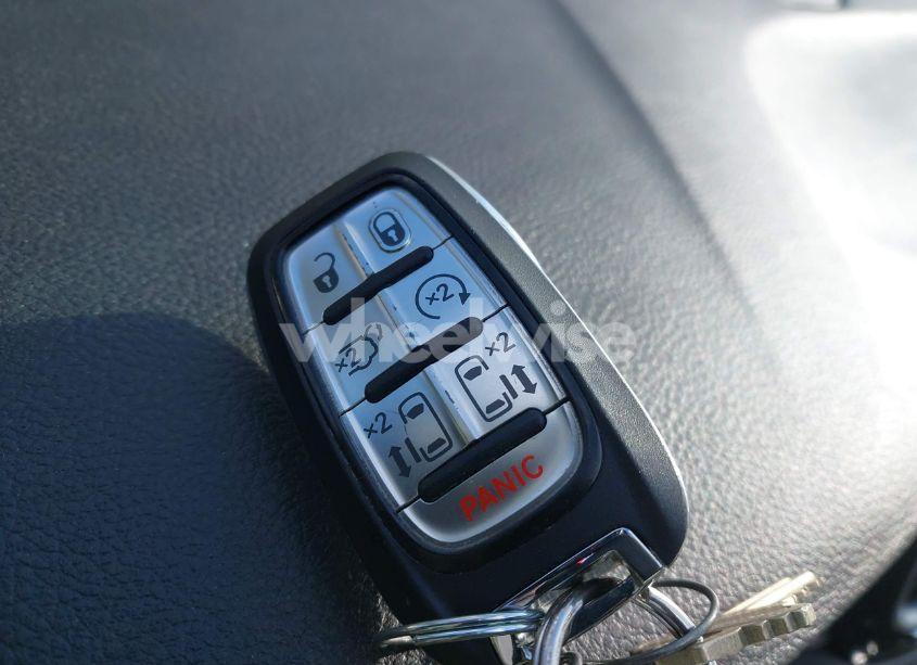 Photo 11 of 2021 Chrysler Pacifica HYBRID TOURING L (VIN 2C4RC1L71MR599712)