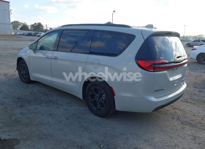Photo 3 of 2021 Chrysler Pacifica HYBRID TOURING L (VIN 2C4RC1L71MR599712)