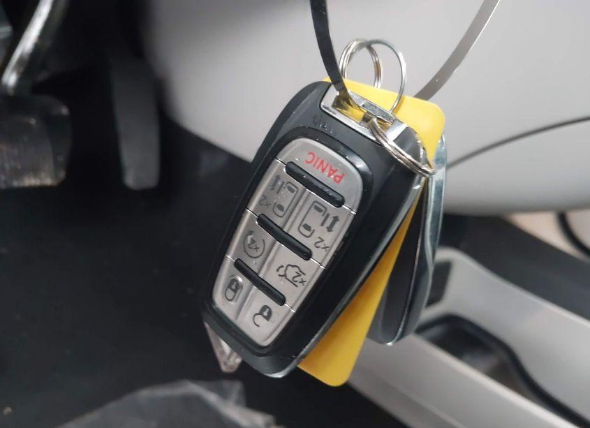 Photo 11 of 2023 Chrysler Pacifica HYBRID TOURING L (VIN 2C4RC1L71PR556752)