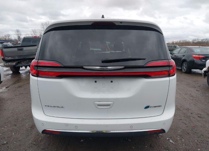 Photo 16 of 2023 Chrysler Pacifica HYBRID TOURING L (VIN 2C4RC1L72PR554346)