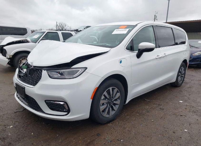 Photo 2 of 2023 Chrysler Pacifica HYBRID TOURING L (VIN 2C4RC1L72PR554346)