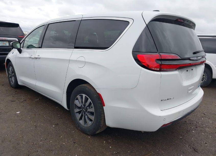 Photo 3 of 2023 Chrysler Pacifica HYBRID TOURING L (VIN 2C4RC1L72PR554346)