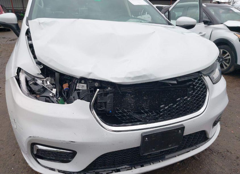 Photo 6 of 2023 Chrysler Pacifica HYBRID TOURING L (VIN 2C4RC1L72PR554346)