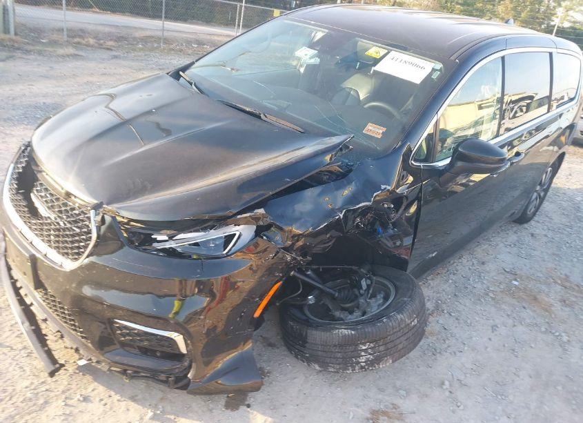 Photo 6 of 2023 Chrysler Pacifica HYBRID TOURING L (VIN 2C4RC1L73PR523025)