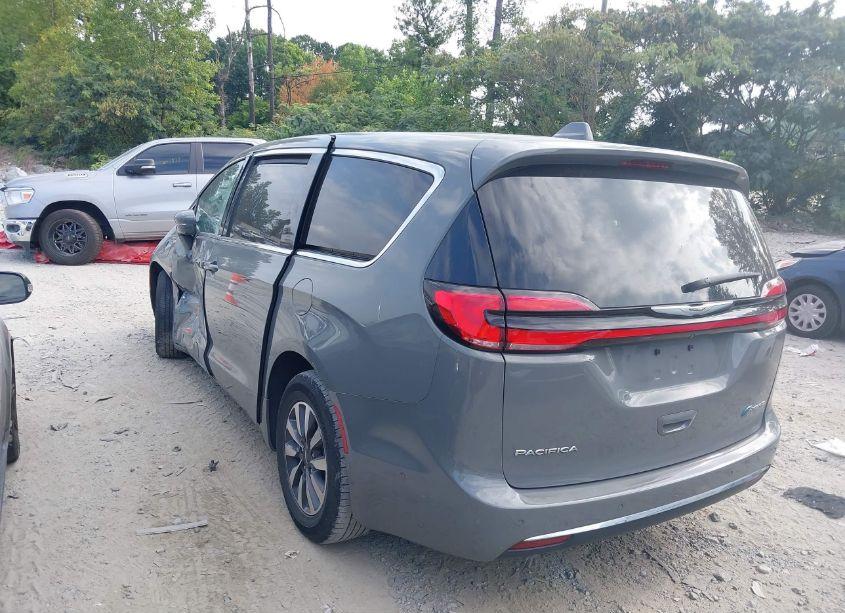 Photo 3 of 2022 Chrysler Pacifica HYBRID TOURING L (VIN 2C4RC1L74NR124153)