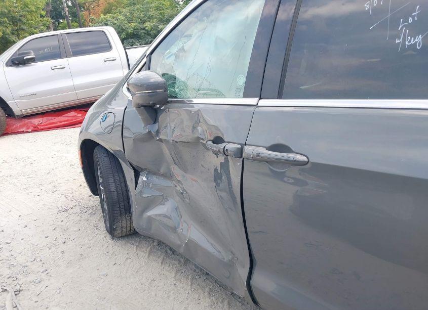Photo 6 of 2022 Chrysler Pacifica HYBRID TOURING L (VIN 2C4RC1L74NR124153)
