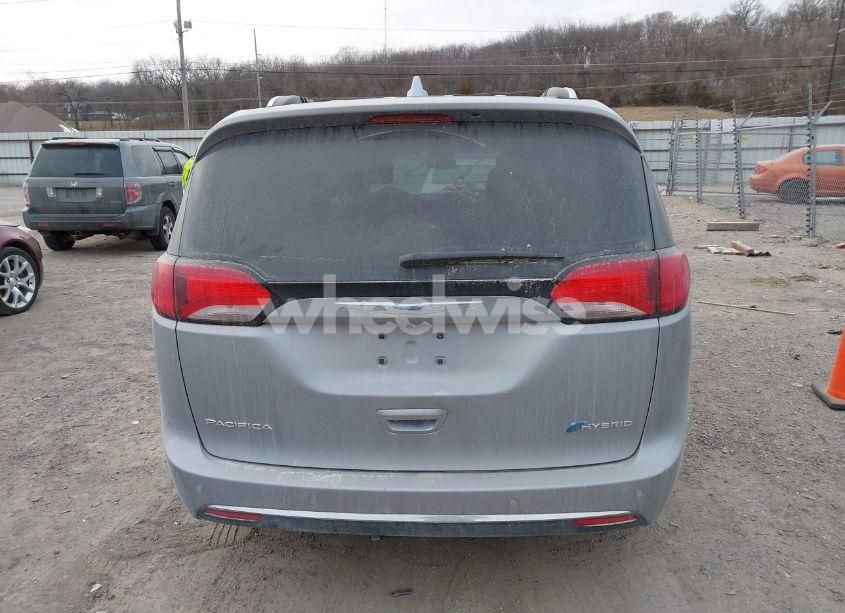 Photo 17 of 2020 Chrysler Pacifica HYBRID TOURING L (VIN 2C4RC1L75LR217650)