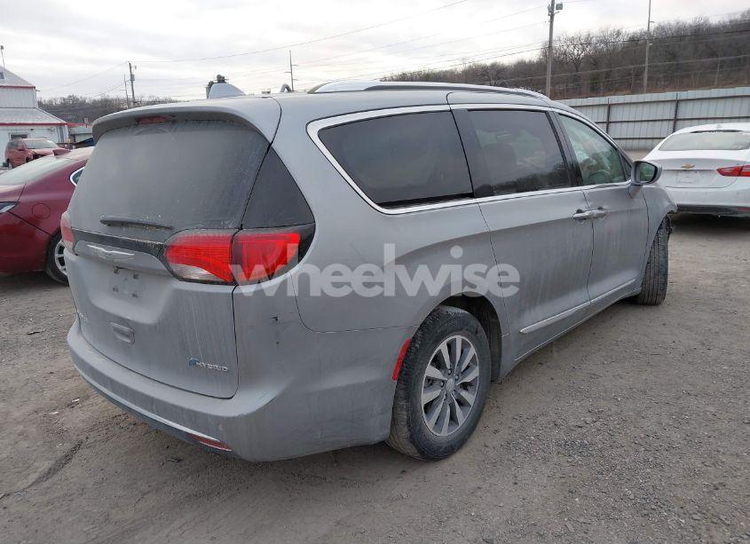 Photo 4 of 2020 Chrysler Pacifica HYBRID TOURING L (VIN 2C4RC1L75LR217650)