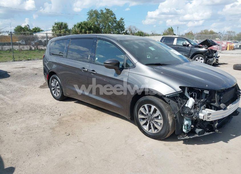 2022 Chrysler Pacifica HYBRID TOURING L (VIN 2C4RC1L75NR173572) main photo