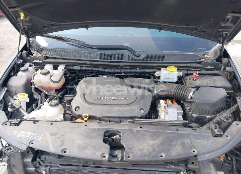 Photo 10 of 2022 Chrysler Pacifica HYBRID TOURING L (VIN 2C4RC1L75NR173572)