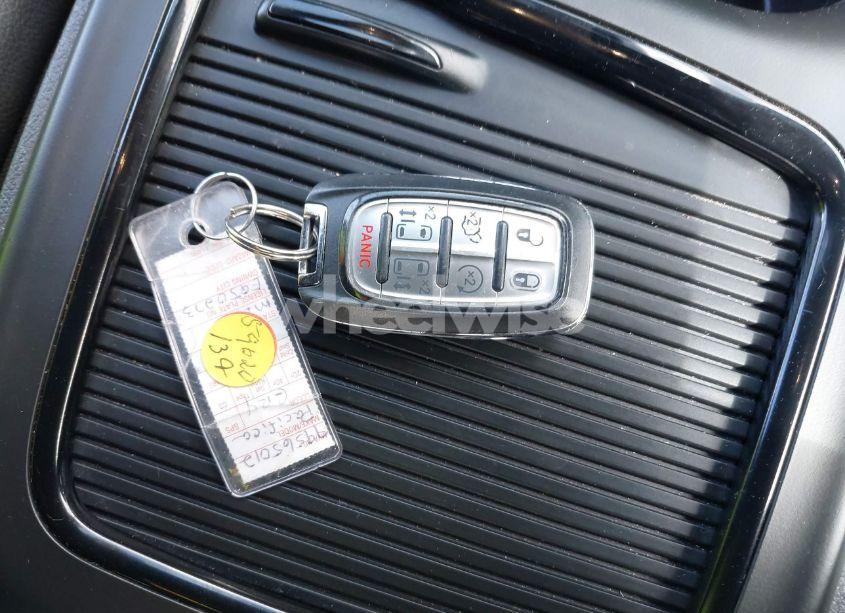 Photo 11 of 2022 Chrysler Pacifica HYBRID TOURING L (VIN 2C4RC1L75NR173572)