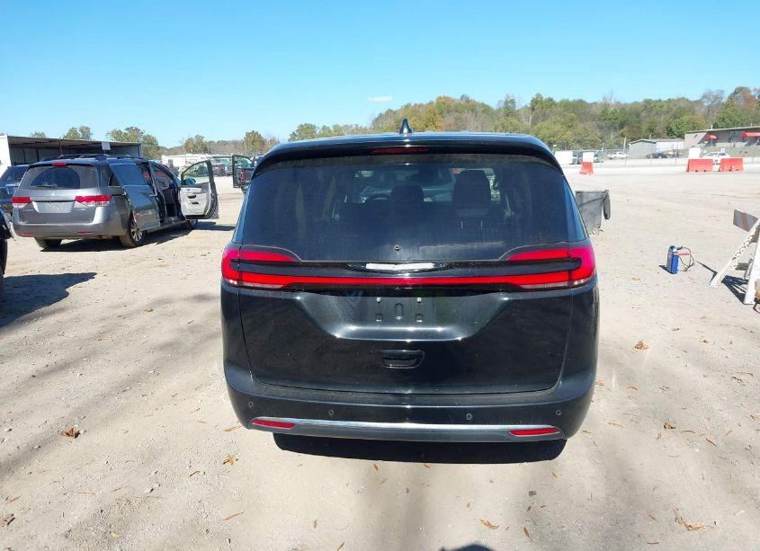 Photo 16 of 2023 Chrysler Pacifica HYBRID TOURING L (VIN 2C4RC1L75PR598941)