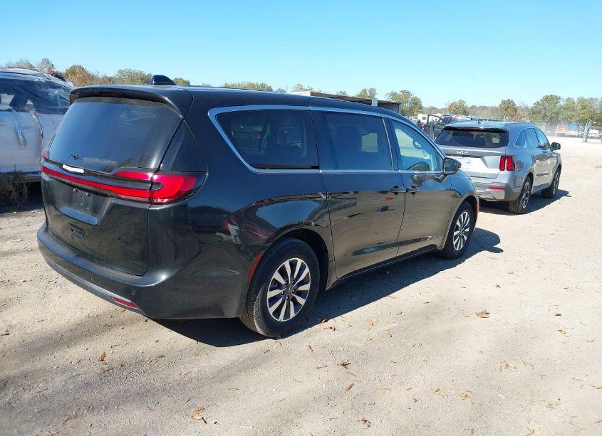 Photo 4 of 2023 Chrysler Pacifica HYBRID TOURING L (VIN 2C4RC1L75PR598941)