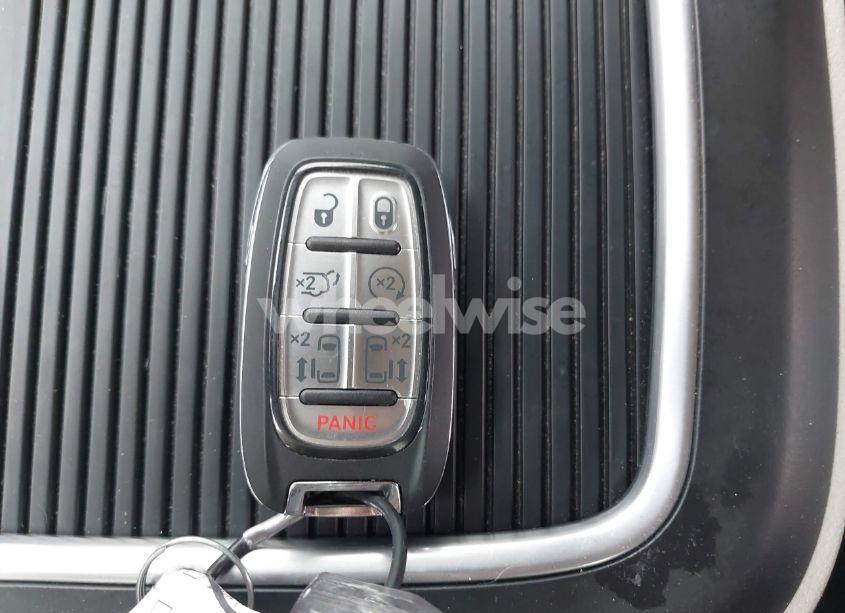 Photo 11 of 2023 Chrysler Pacifica HYBRID TOURING L (VIN 2C4RC1L75PR603815)