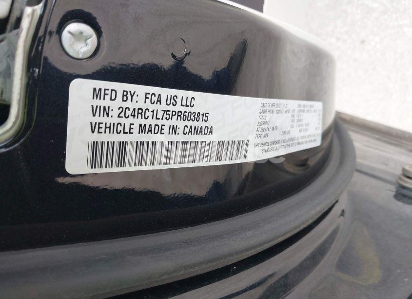 Photo 9 of 2023 Chrysler Pacifica HYBRID TOURING L (VIN 2C4RC1L75PR603815)