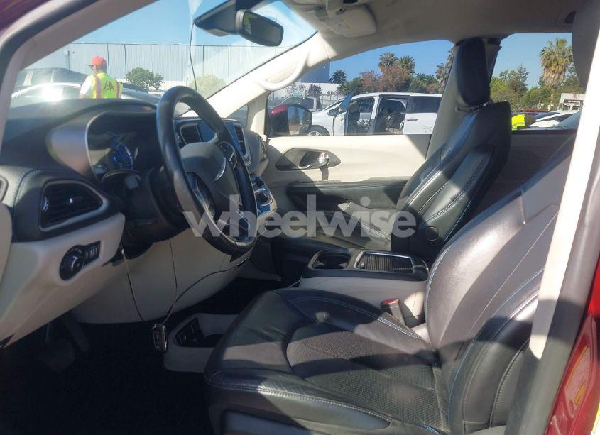 Photo 5 of 2021 Chrysler Pacifica HYBRID TOURING L (VIN 2C4RC1L76MR581285)