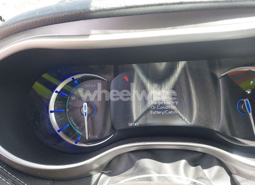 Photo 15 of 2021 Chrysler Pacifica HYBRID TOURING L (VIN 2C4RC1L76MR594571)