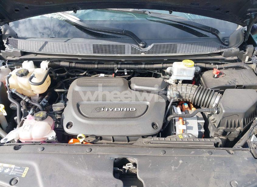 Photo 10 of 2022 Chrysler Pacifica HYBRID TOURING L (VIN 2C4RC1L76NR160989)