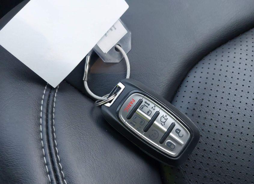 Photo 11 of 2023 Chrysler Pacifica HYBRID TOURING L (VIN 2C4RC1L76PR622017)