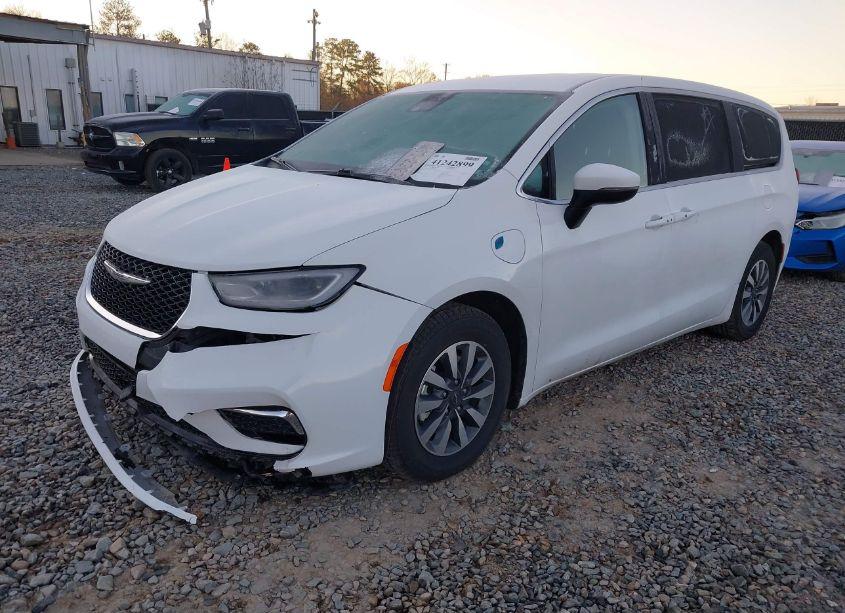 Photo 2 of 2023 Chrysler Pacifica HYBRID TOURING L (VIN 2C4RC1L76PR622017)