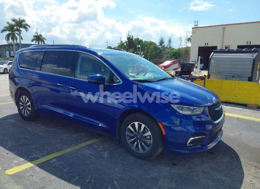 2021 Chrysler Pacifica HYBRID TOURING L (VIN 2C4RC1L77MR590030) main photo