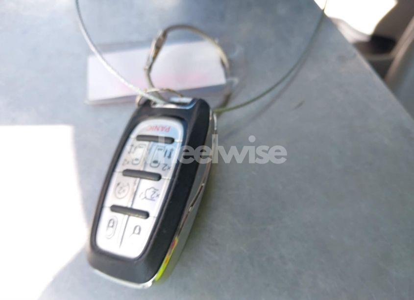 Photo 11 of 2021 Chrysler Pacifica HYBRID TOURING L (VIN 2C4RC1L77MR590030)