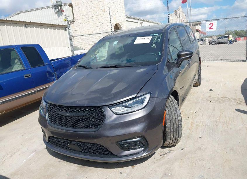 Photo 12 of 2022 Chrysler Pacifica HYBRID TOURING L (VIN 2C4RC1L77NR134756)