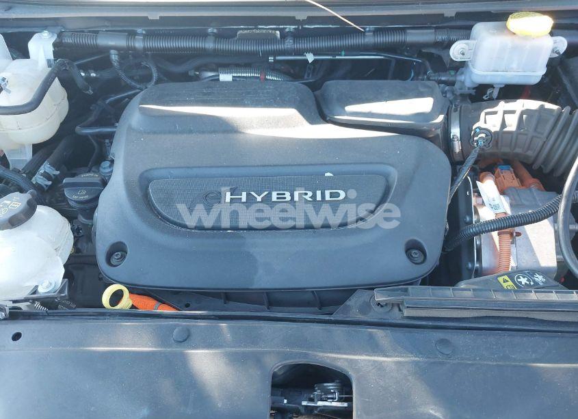 Photo 10 of 2022 Chrysler Pacifica HYBRID TOURING L (VIN 2C4RC1L77NR202425)
