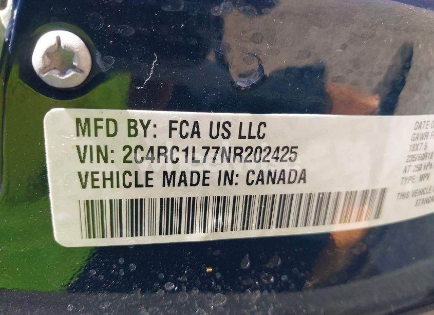 Photo 9 of 2022 Chrysler Pacifica HYBRID TOURING L (VIN 2C4RC1L77NR202425)