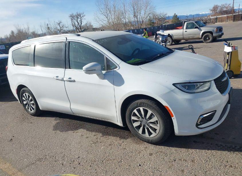 2021 Chrysler Pacifica HYBRID TOURING L (VIN 2C4RC1L78MR581207) main photo