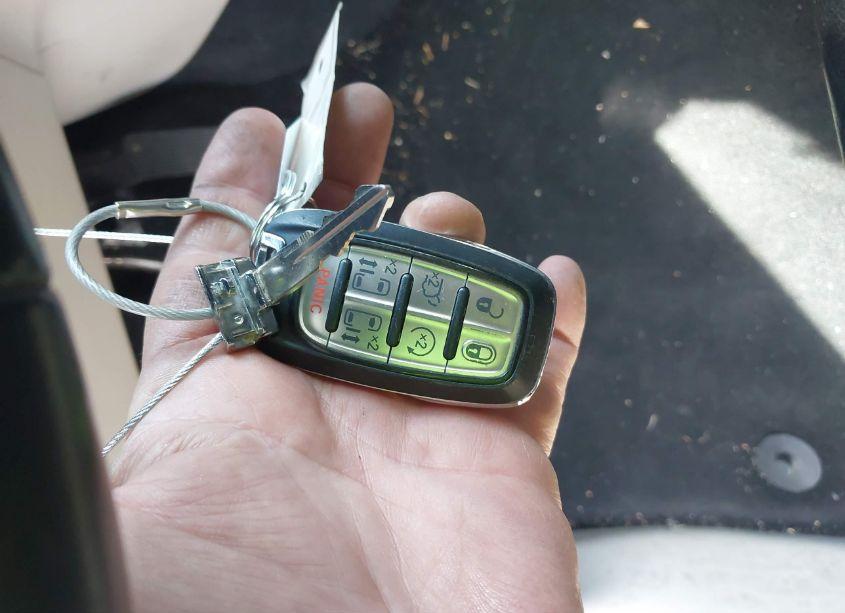 Photo 11 of 2021 Chrysler Pacifica HYBRID TOURING L (VIN 2C4RC1L78MR581207)