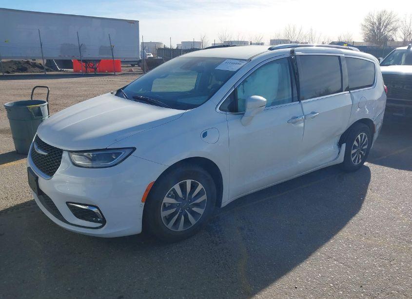Photo 2 of 2021 Chrysler Pacifica HYBRID TOURING L (VIN 2C4RC1L78MR581207)