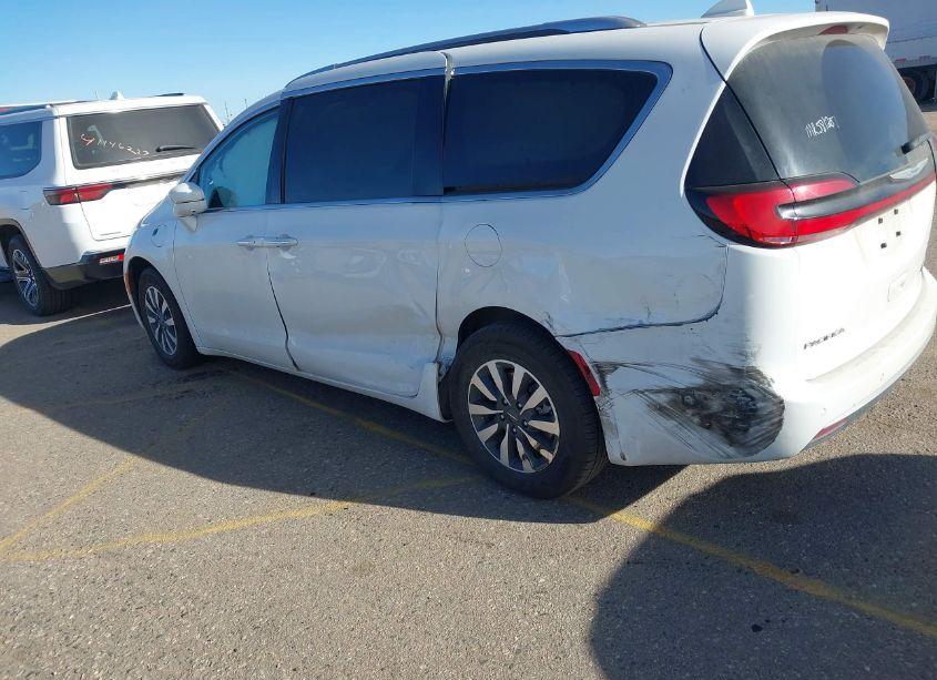 Photo 6 of 2021 Chrysler Pacifica HYBRID TOURING L (VIN 2C4RC1L78MR581207)