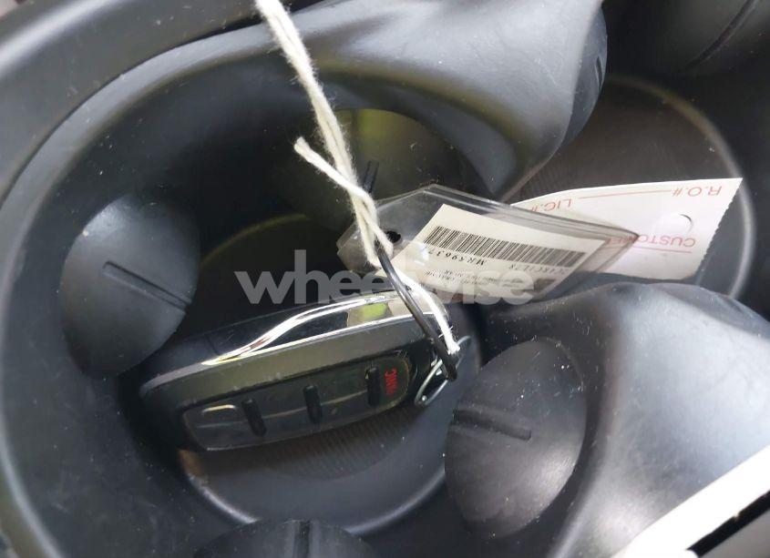 Photo 11 of 2021 Chrysler Pacifica HYBRID TOURING L (VIN 2C4RC1L78MR596371)