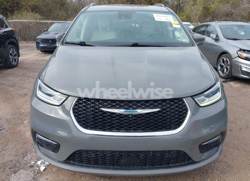 Photo 12 of 2021 Chrysler Pacifica HYBRID TOURING L (VIN 2C4RC1L78MR596371)