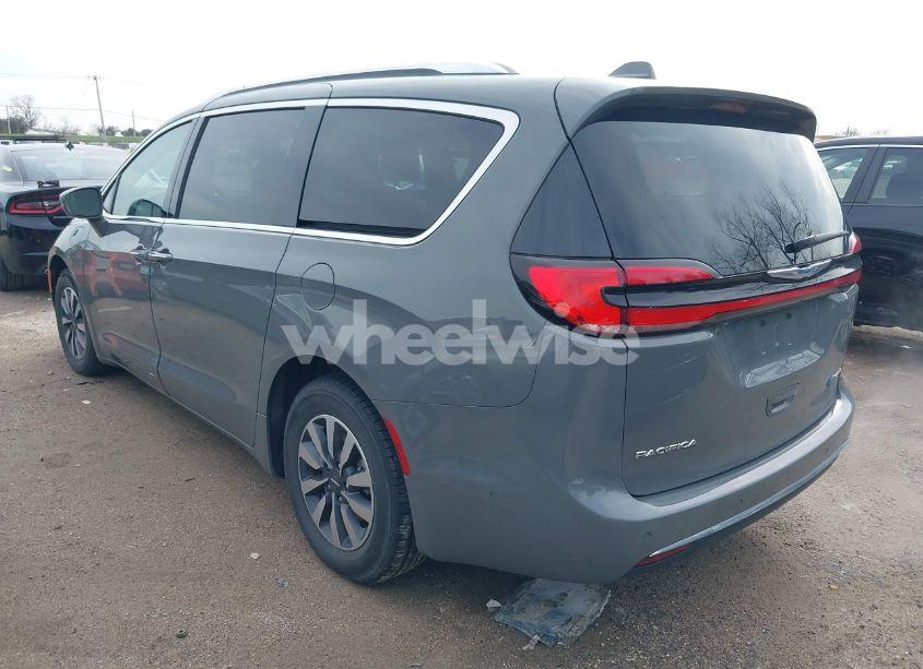 Photo 3 of 2021 Chrysler Pacifica HYBRID TOURING L (VIN 2C4RC1L78MR596371)