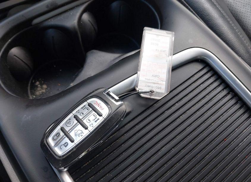 Photo 11 of 2022 Chrysler Pacifica HYBRID TOURING L (VIN 2C4RC1L78NR126679)