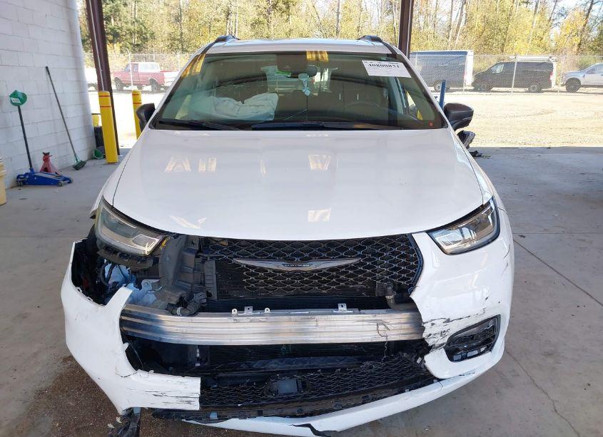 Photo 12 of 2023 Chrysler Pacifica HYBRID TOURING L (VIN 2C4RC1L78PR589067)