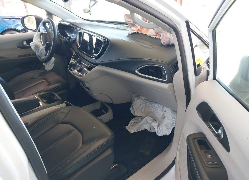 Photo 5 of 2023 Chrysler Pacifica HYBRID TOURING L (VIN 2C4RC1L78PR589067)