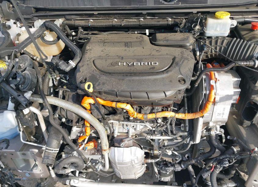 Photo 10 of 2018 Chrysler Pacifica HYBRID TOURING L (VIN 2C4RC1L79JR124904)